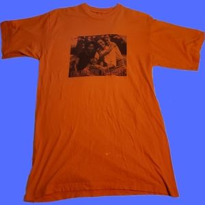 Tee shirt